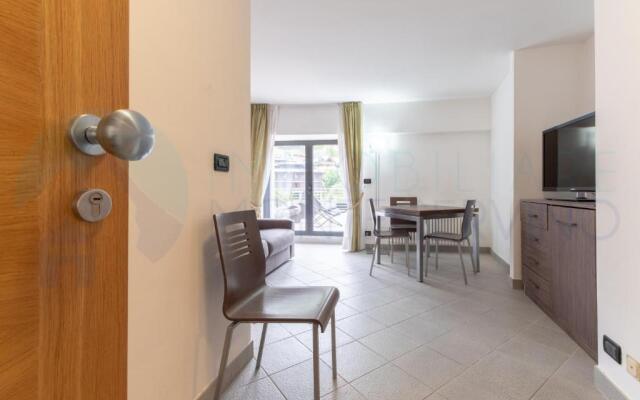 Bilocale in centro con terrazzo e wifi - AS11