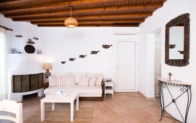 Escape to Mykonos - Entire place by Ornos beach