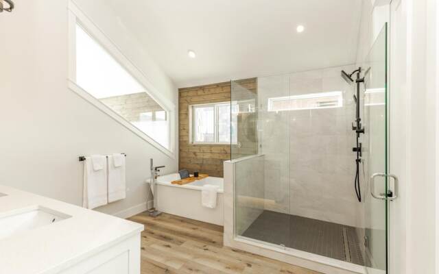 The White Pearl - Luxury Chalet W/mountain Views