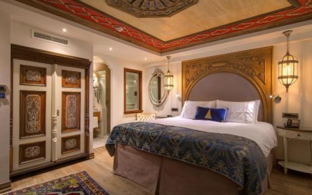 KAMARES Historic Boutique Hotel & Spa