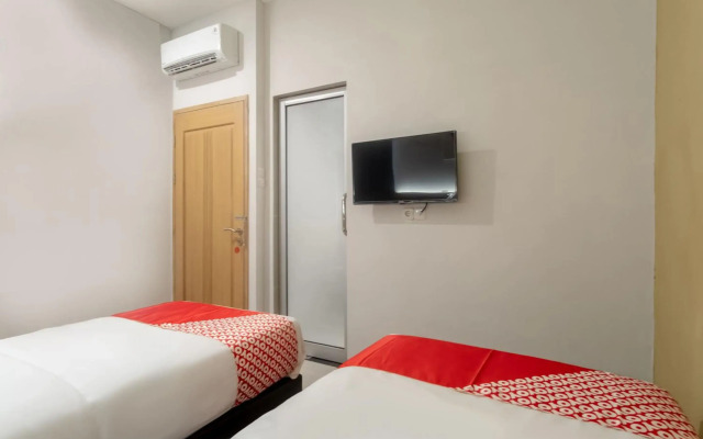 OYO 3159 Festive Inn