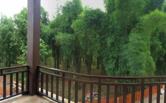 Hugpua Hotel