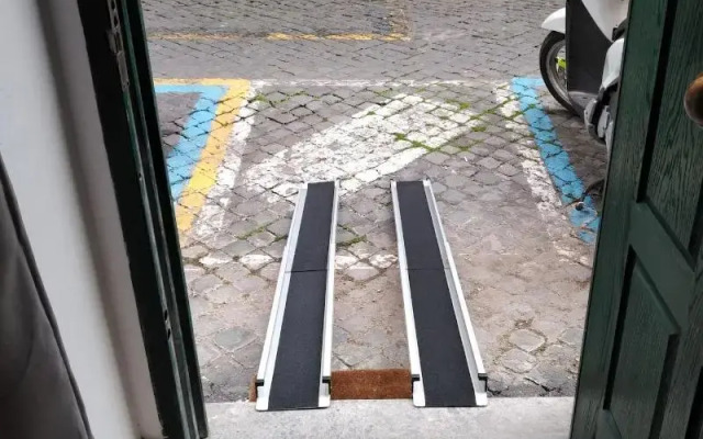 Flatinrome Trastevere Deluxe Rooms