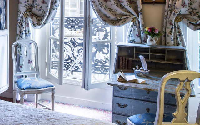 Hotel Caron de Beaumarchais