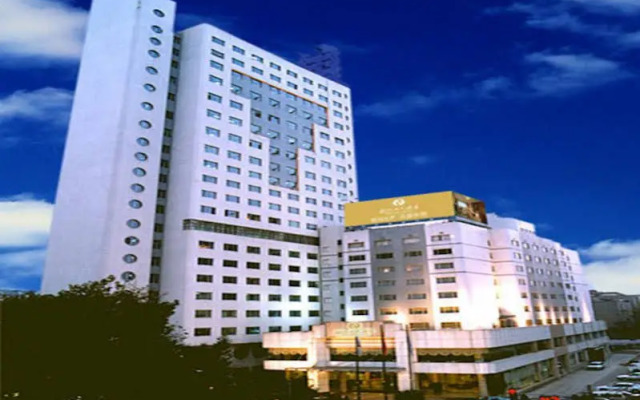 New Era Hotel