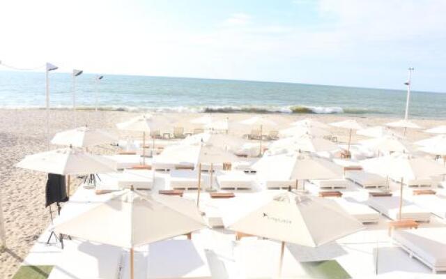 Maliah Beach Club