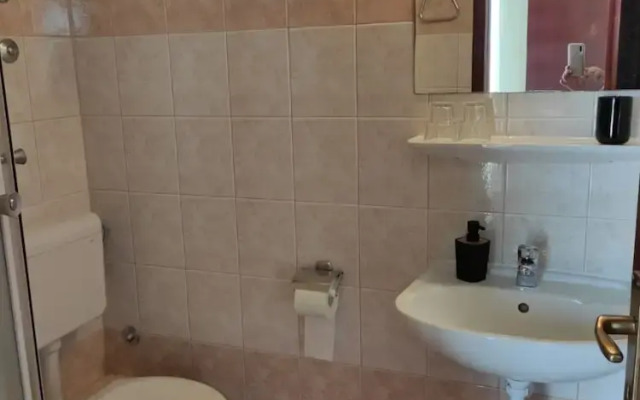 Nives - Great Location - A6