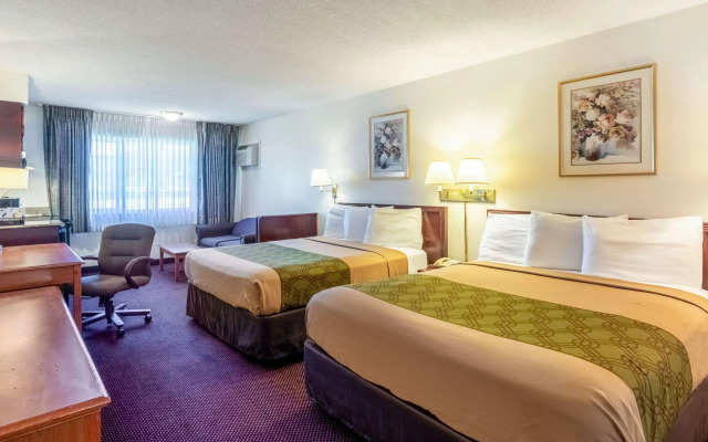 Rodeway Inn & Suites Portland West - Beaverton