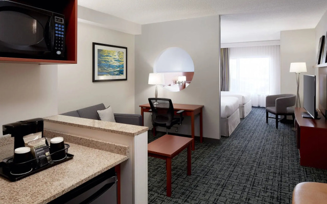 Fairfield Inn & Suites by Marriott Montreal Airport