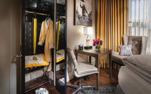 Staypineapple, An Elegant Hotel, Union Square