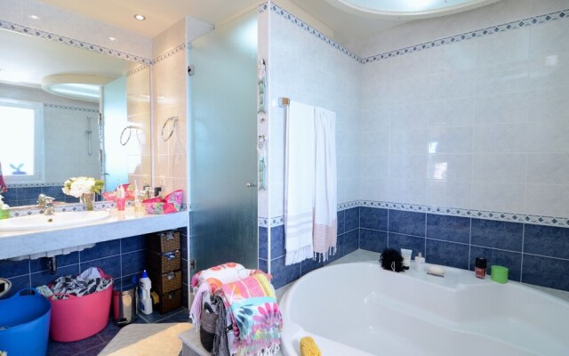 Villa Blue House