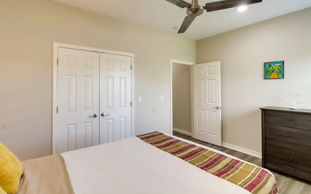 Quaint Harrison Home 2 Mi to Downtown!