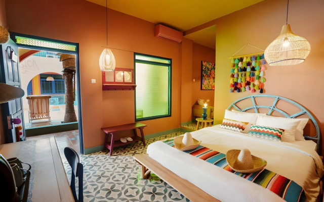 Por Aqui Stay & Dine – Guest Rooms – Yogyakarta