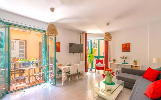 Skysea Holidays City Center Suites