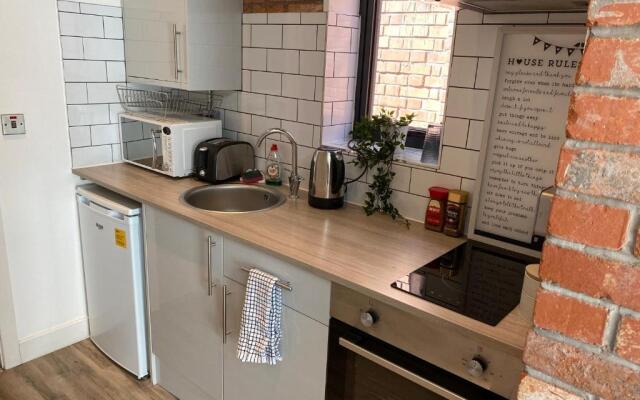 Lovely 1 bedroom serviced apartment in City Centre