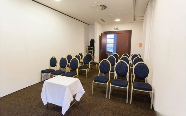 Axis Porto Business & Spa Hotel