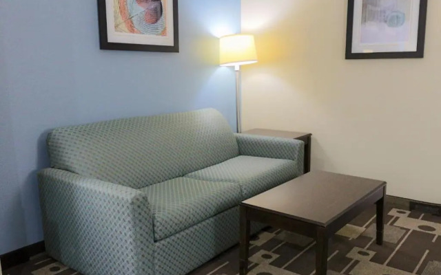 Spark by Hilton Houston Bush Intercontinental Airport