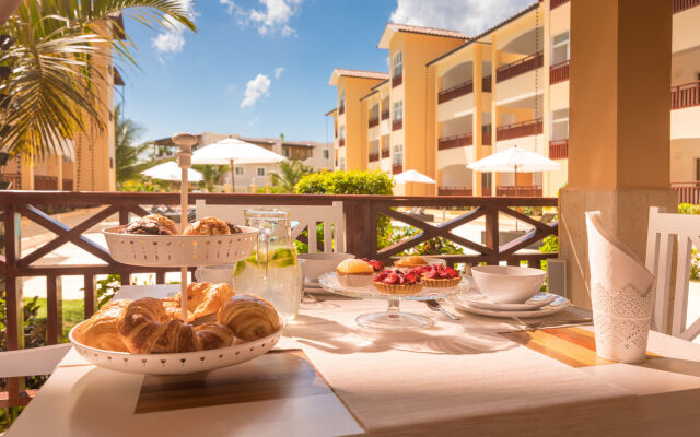 Los Flamencos Aparthotel