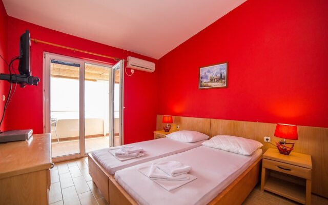 Apartments Ana