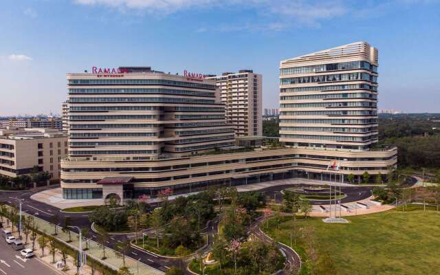 Ramada By Wyndham Maoming Dianbai