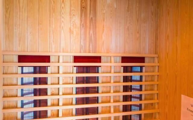 Balaton Colors Beach Hotel