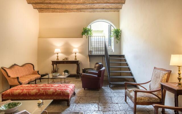 Casa d Arte Ugdulena With Terrace and Pool