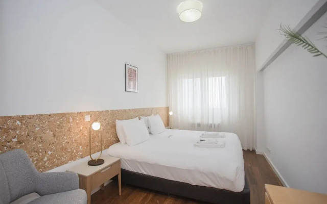 Liiiving - Light Trendy Apartment