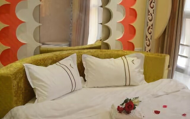 Century Fashion Hotel
