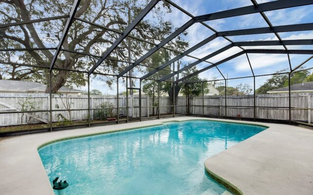 1505 Citrus Street Home by RedAwning