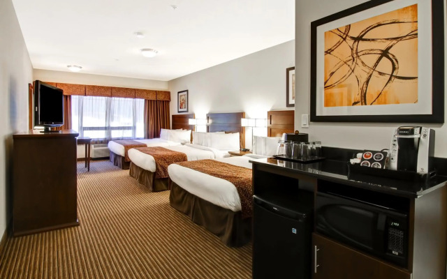 Tisdale Canalta Hotel