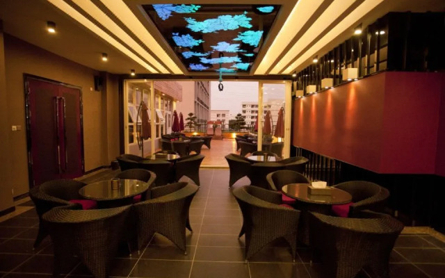 Guanfu Chinese Grand Hotel