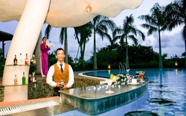 VietStar Resort & Spa