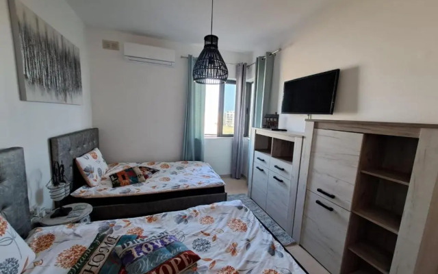 1 BDR seaview Sunny