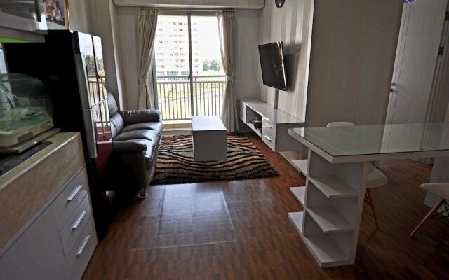 Quiet 3BRs pool and lake view