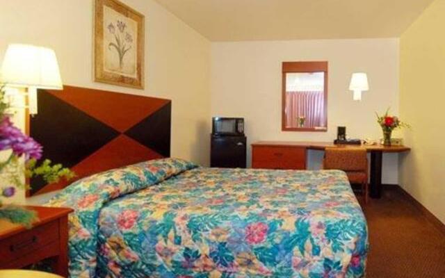 Rodeway Inn San Antonio I-10 East