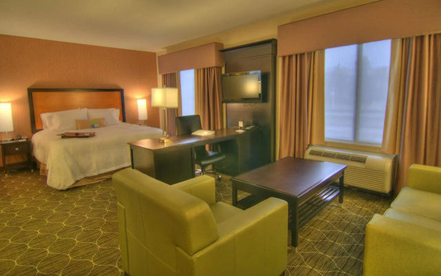 Hampton Inn & Suites Parsippany/North