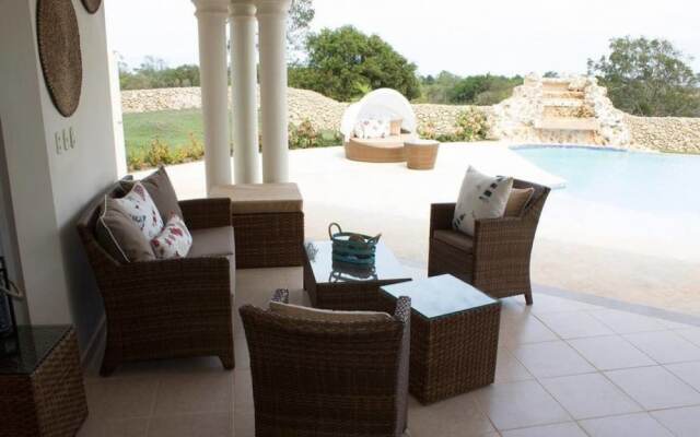 4 Bed Villa Minutes From Downtown Sosua