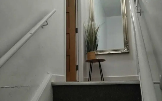 Immaculate 4-bed Apartment in Liverpool