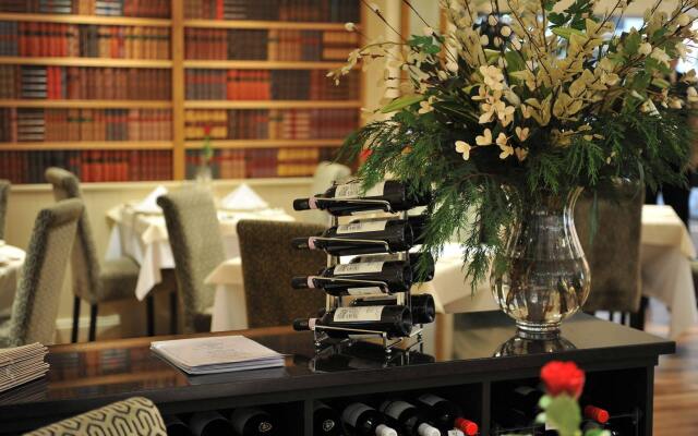 Le Bouchon Brasserie & Hotel