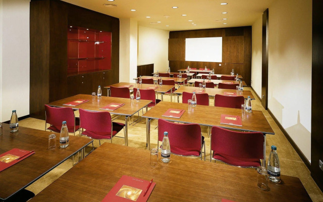 Peakture Hotel Bucharest