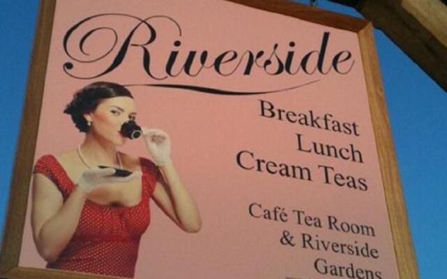 Riverside House and The Annex