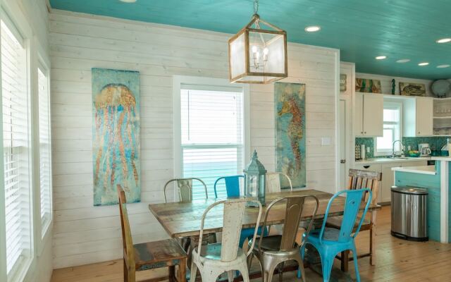 Beach Therapy 4 Bedroom Home