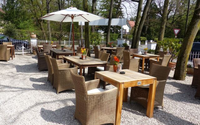 Prinz Myshkin Parkhotel