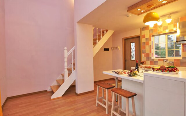 Jeju Olrepeurobangseu Pension