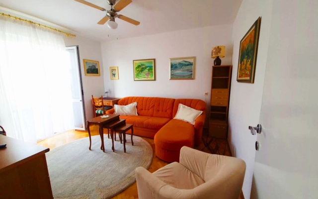 Insideout Apartment