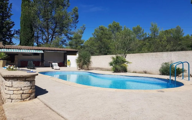 Appartement à Nîmes en pleine nature avec Piscine