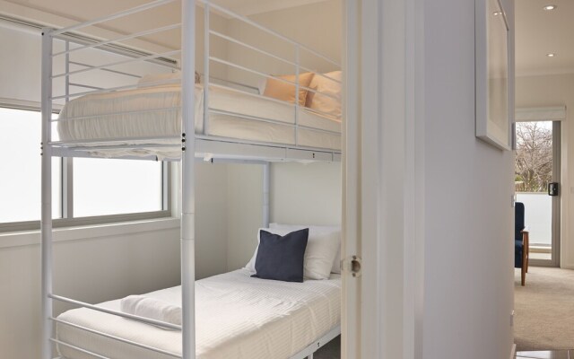Cute, Homey Apartment In Chadstone