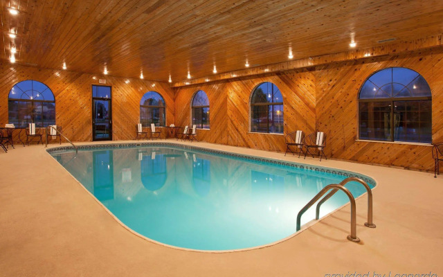 Comfort Inn & Suites Napoleon