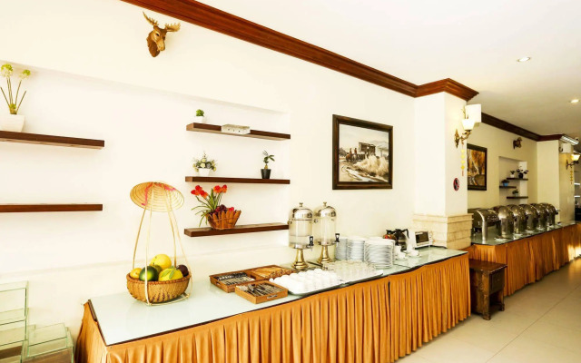 Seventeen Saloon Hotel