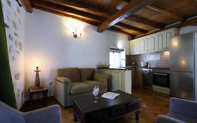 Stafilos House